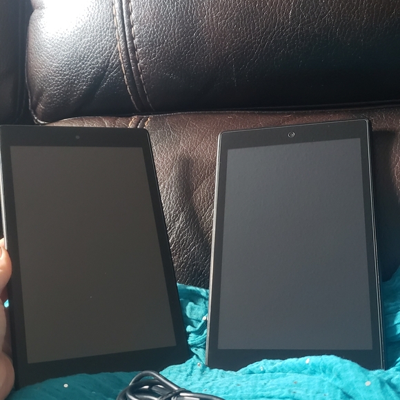 Black Tablet - Electronics Accessory - Picture 1 of 11
